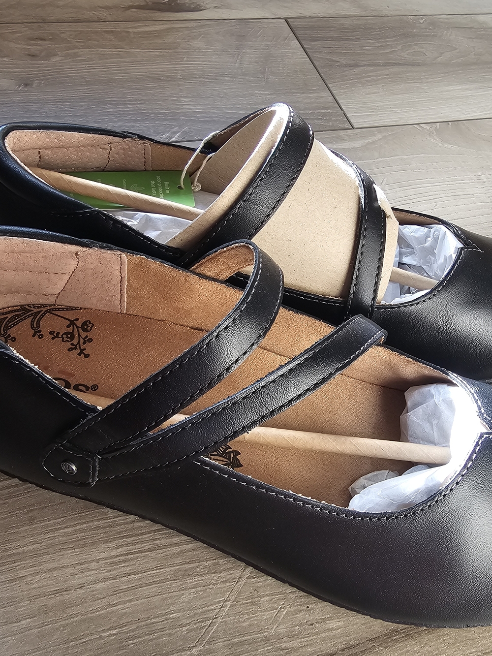 Taos Footwear Women's Casual Shoes / Banter - Picture 5 of 7